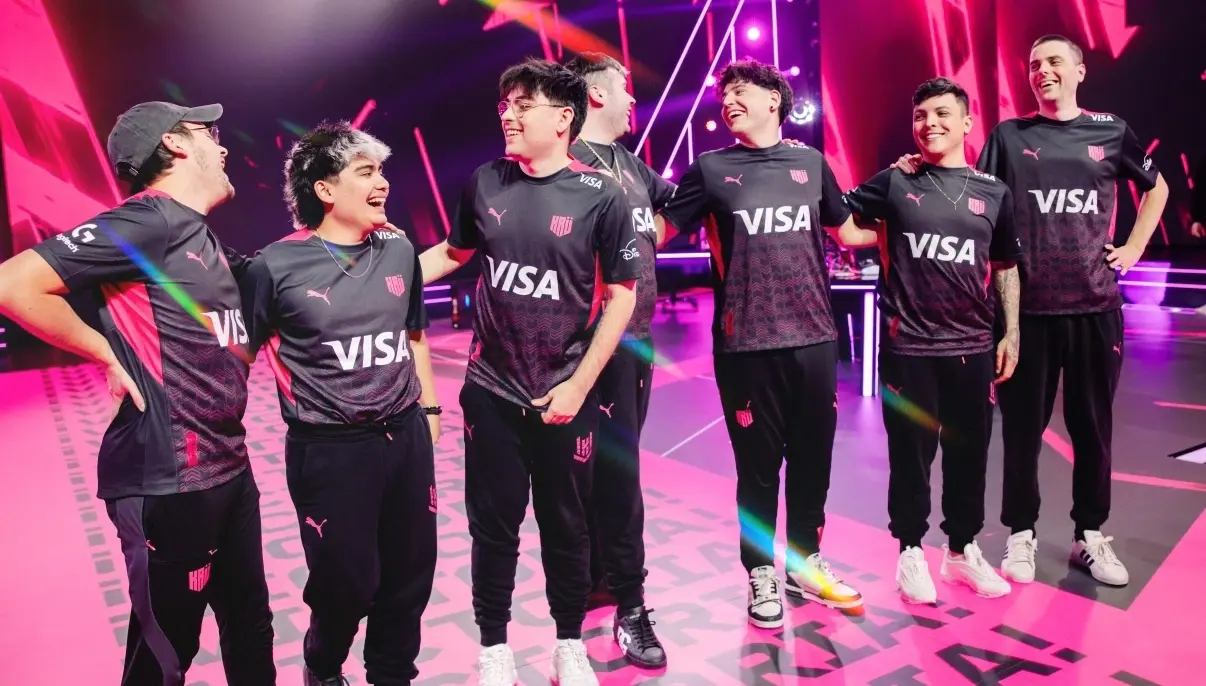 KRÜ Esports team on stage celebrating
